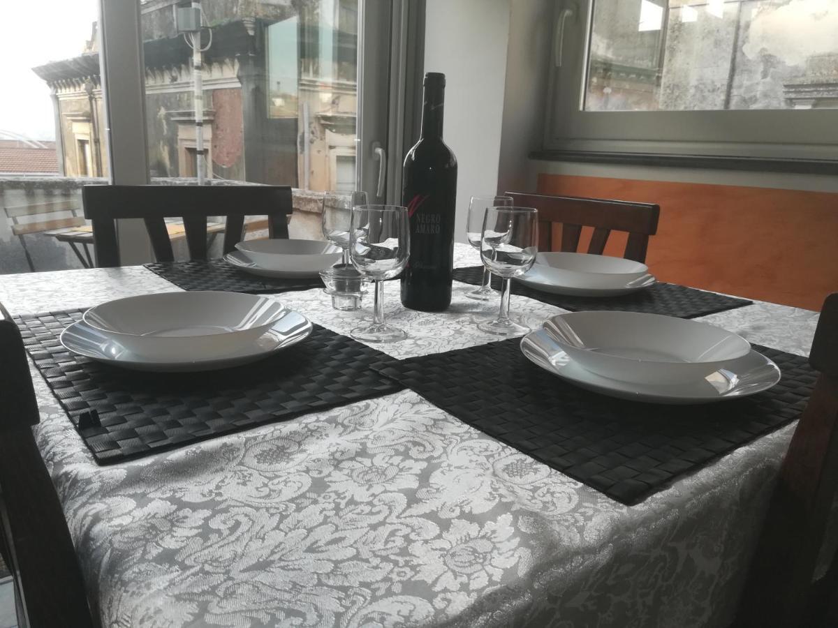 La Terrazza Sul Centro Apartment Catania Bagian luar foto
